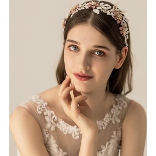 Luxury Retro Bridal Headdress Golden Alloy Leaves Beads Flowers Handmade Head Band Hair Hoop for Wedding Perform Studio O544