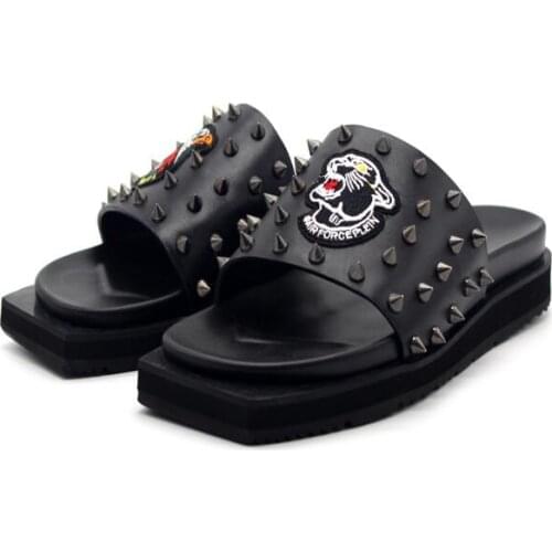 New arrival fashion slipper shoes for men Embroidered chapter genuine leather casual rivet men shoes