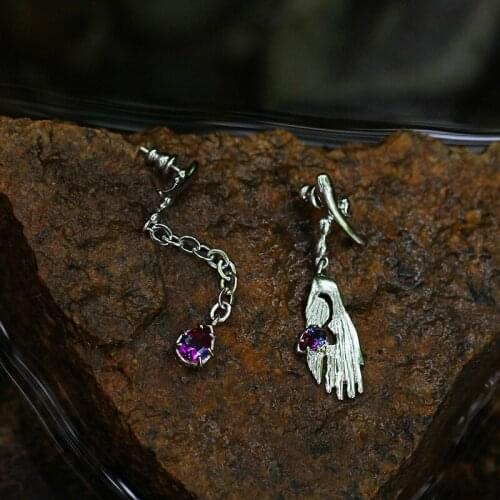Original metal wind European and American animal fish tail texture irregular purple trend hip-hop retro asymmetrical earrings