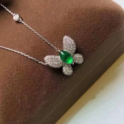 2021 New Womens 925 Silver Necklace Butterfly Pendant Clavicle Chain Inlaid Soil Green Zircon Necklace Womens Jewelry Gift