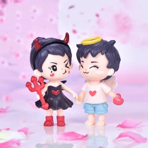 ZOCDOU 2 Pieces Angel Demon Couple Small Statue Little Figurine Crafts Figure Ornament Miniatures