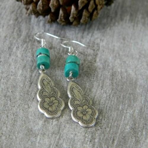 European and American Style Turquoise Earrings Bohemian Carved Stud Earrings Personality Retro Beaded Earrings Wholesale