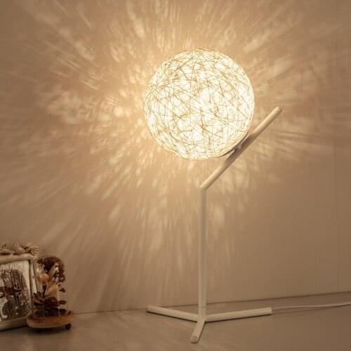 Lamp, contracted and contemporary bedroom lamp, romantic and warm personality hemp ball pastoral style chandeliers