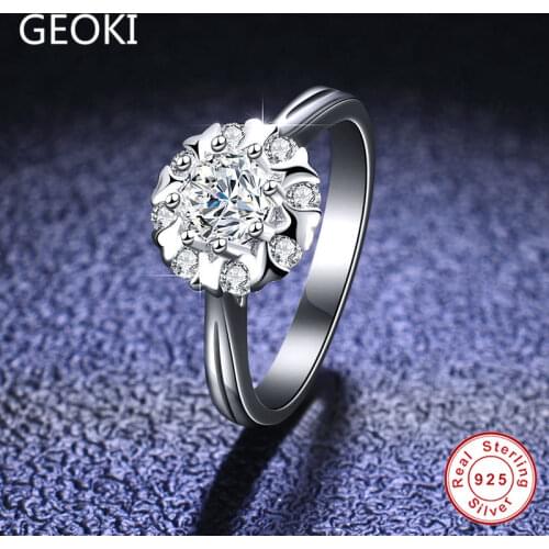 Geoki 925 Sterling Silver Excellent Cut 1 Ct Elegant Flower Shaped D Color VVS1 Moissanite Ring Women Luxury Engagement Jewelry