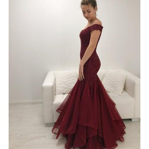 Elegant Long Burgundy Off Shoulder Beaded Evening Dresses Ruffled Floor Length Abendkleid Formal Party Gown for Women