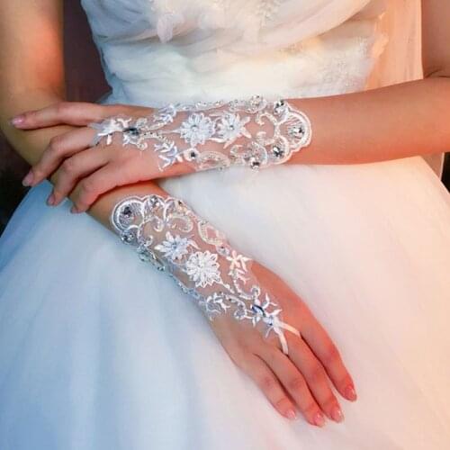 Summer Short Lace Gloves Hand-made Rhinestones White Mittens Wedding Dress Accessories for Bride Women E15E