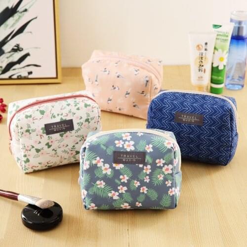 Mini Travel Cosmetic Bag Cosmetic Bag Storage Bag Female Portable Portable Waterproof Lovely Hand Makeup Storage Bag