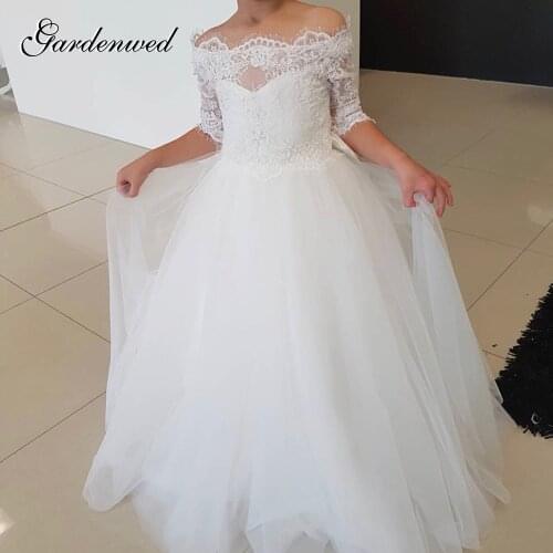 Gardenwed Tulle Lace Scoop Flower Girl Dresses Ivory Satin Back Bow Kids Celebrity Dress Ruffles Off Shoulder Baby Prom Dresses
