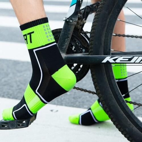 5pairs/lot Reflective Bicycle Socks Nighttime Running Basketball Outdoor Sport Sock Women Men Cycling Bike Compression Football