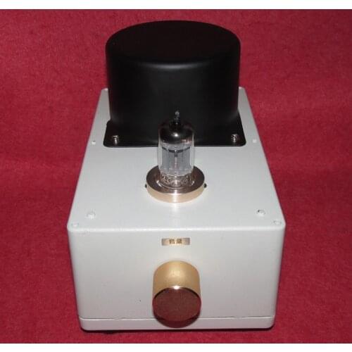 AUDIO NOTE M7 Single tube 5687 dual channel bile preamp, 1 stereo input, 1 stereo input. The gain is about 17 times