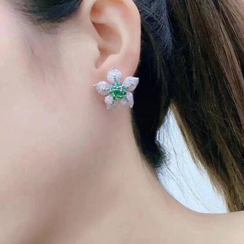 Fashion Exquisite Red / Green / Blue Petal Zircon Stud Earrings Elegant Princess Charm Jewelry Accessories Anniversary Gift