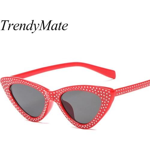 TrendyMate Vintage Cat Eye Sunglasses Women Brand Designer Small Frame Sun Glasses for Women Men Retro Black Rivet Eyewear 1308T