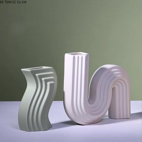 Modern Geometric Ceramic Vase Desktop Flower Arrangement Living Room Dining Table Art Irregular Flower Vase Home Decoration Gift