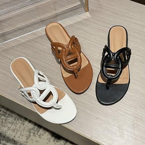 2021 New Summer Fashion Flatbottom Cool Slipper Leisure Comfortable Travel Outside Wear Slipper Woman Solid Flip Flops