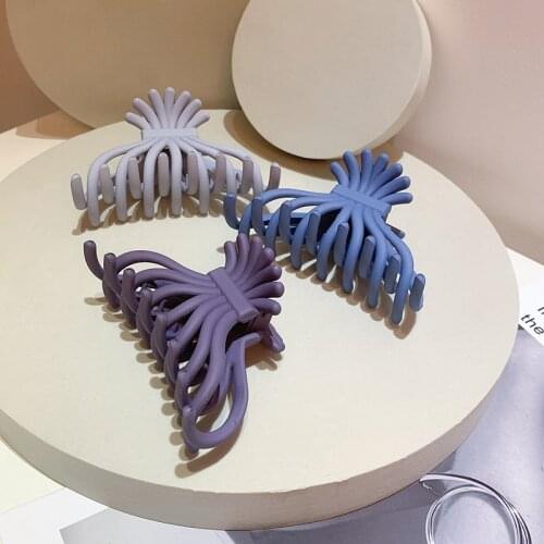 CYGJFC Woman Elegant Hair Claw Women Barrettes Girls Clips Hair Accessories Hairpins Lady Hair Accessories Headwear Ornaments