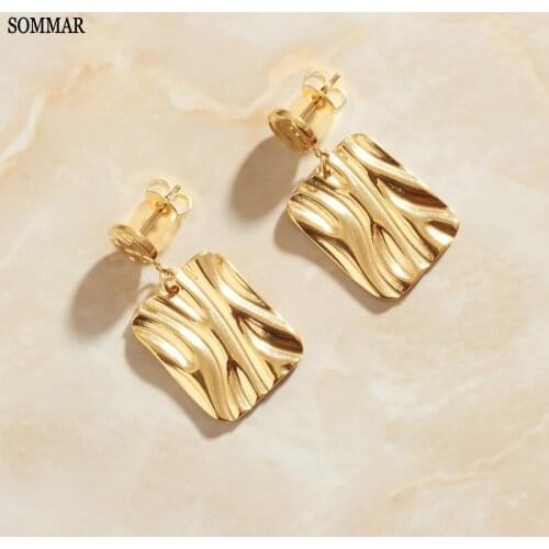 SOMMAR Hot New Gold Vermeil Girlfriend stud earrings Fold,Metallic Texture women earrings Top Quality Jewelry