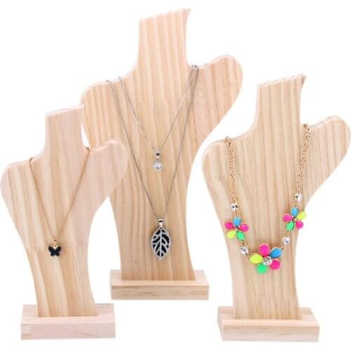 2019 New Fashion Wood Necklace Jewelry Display Props Jewelry Pendant Sweater Chain Holder Model Neck box