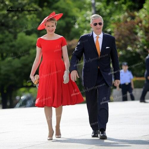 Simple Cap Sleeve O Neck Red A-Line Knee-Length Mother Of The Bride Dress with Back Buttons Abito Mamma Sposa 2021 Lakshmigown