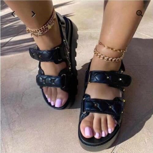 2021 summer women new sandals female rhombic rivets Rome outdoor wild platform platform sandals beach sandals ms slippers