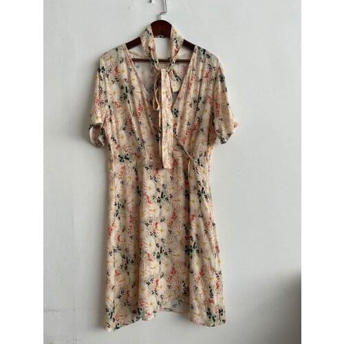 Elfbop Ladies Daisy Floral Print V Neck Short Mini Dress With Waist Ties & Short Sleeves