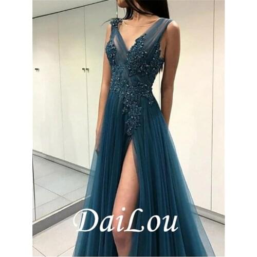 A-Line Open Back Prom Formal Evening Dress Plunging Neck Sleeveless Floor Length Tulle with Beading Appliques Split Front 2021