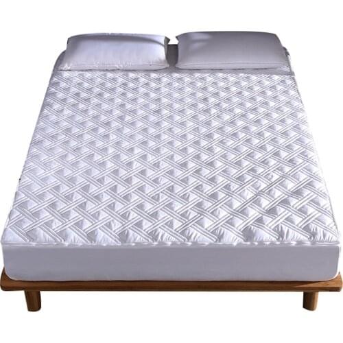 2021 Thicken Quilted Mattress Cover King Queen Quilted Bed Fitted Bed Sheet Anti-Bacteria Mattress Topper Air-Permeable Bed Pad
