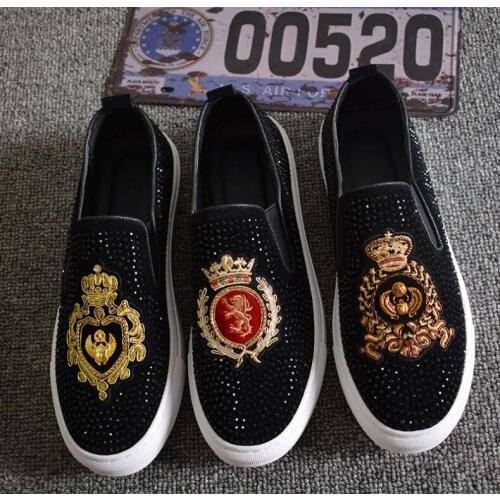 2021 Mens Fashion Suede Leather Embroidery rhinestone Loafers Mens Casual Printed Moccasins Shoes Man Party Driving Flats 38-44