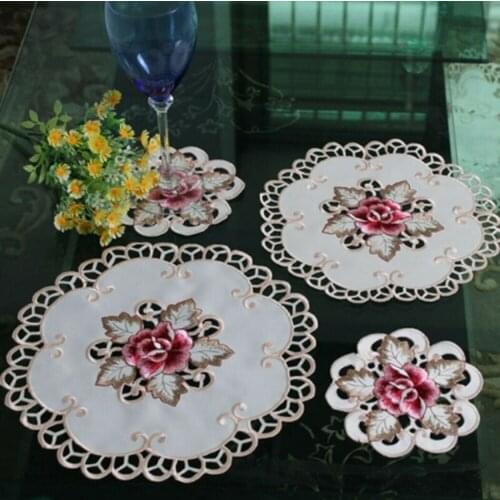 Reusable Placemat Embroidered Flower Dining Table Place mat Home Party Wedding Cover
