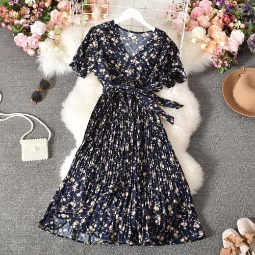 Women Elegant Floral Pleated Dress V Neck Puff Sleeve Lace Up A-line Dresses Summer Bohemian Print Holiday Beach Dress