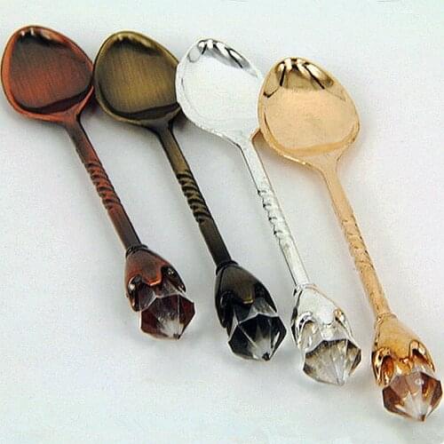 Retro Coffee Spoon Gold Silver Bronze desert Spoon Large Diamond Dessert Spoon Cooking Soup Saucier Spoons Pearl milk tea