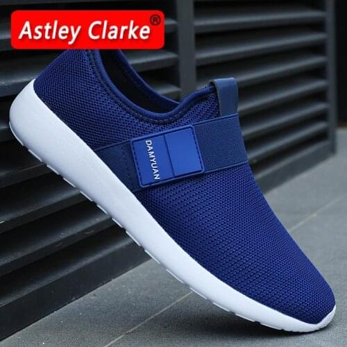 2021 Couple Shoes Outdoor Fashion Light Shoes Hollow Net Large Size Non-Slip Shoes Velcro Wear-Resistant Sneakers