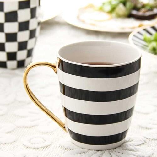 Black and White Stripe Plaid Mug Gold Handgrip Ceramic Coffee Mug Porcelain Tea Mugs New Home Housewarming Wedding Frends Gift