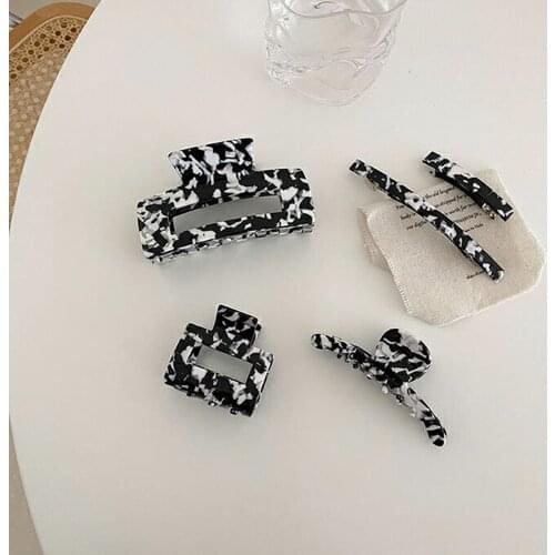 Fashion Black White Milk Cow Pattern Woman Hair Claw Hairpins Hairgrip Headwear Hair Accessories Barrettes Ladies Hair Clips
