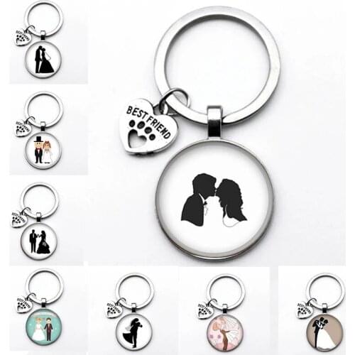 Very Romantic Cartoon Bride And Groom Keychain Wedding Jewelry Gift Glass Cabochon Art Picture 25mm Handmade Keychain Metal Key