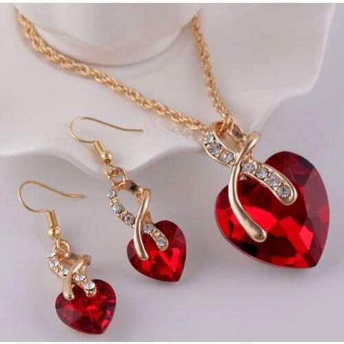 2021 New Fashion Love Crystal Heart-Shaped Alloy Earrings Necklace Set Prom Temperament Elegant Jewelry Exquisite Two-Piece Set