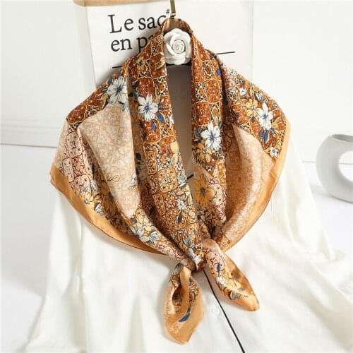 2021 New Silk Scarf Square Neck Hijab Print Foulard Shawls Fashion Lady Wraps Bandana Female Neckerchief Pashmina Headband