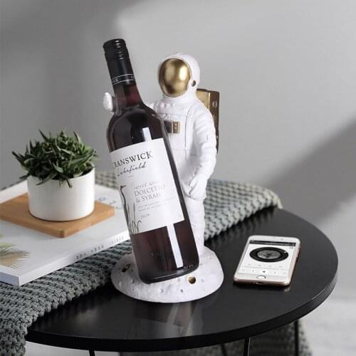 Nordic Resin Astronaut Statue Wine Holder Home Decoration Space Man Ornaments Red Wine Bottle Rack Wine Support Storage Decor