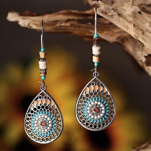 Vintage Ethnic Hollow Water Drop Earrings for Women Boho Long Dropping Oil Flower Geometric Alloy Earrings Female Jewelry Gift
