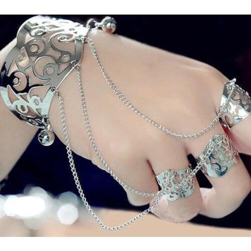 Simple Multilayer Tassel Bracelets Fashion Wrist Bangle With Bell Gold Silver Color Alloy Bangles Finger Chain Jewelry Accessori