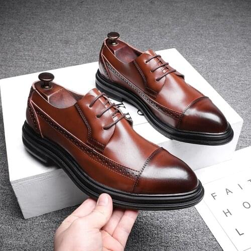Yomior New Office Vintage British Casual Men Shoes Formal Dress Loafers High Quality Cow Leather Business Wedding Brogue Shoes