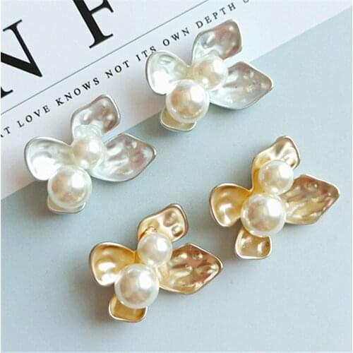 10 pcs/lot 20mm*24mm Flower Alloy Pearls Rhinestone Buttons for Clothing Coat Diy Handmade Hair Bow Necklace Jewelry Accessories