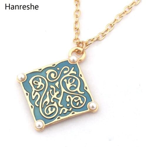 Fashionable Personality Wizard 3 Movie Wild Hunting Pendant Necklace Pearl Square Golden Necklace Ladies Cosplay Jewelry Gifts