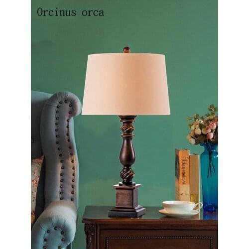 American creative Vintage resin table lamp living room bedside lamp European rural LED classic table lamp free shipping