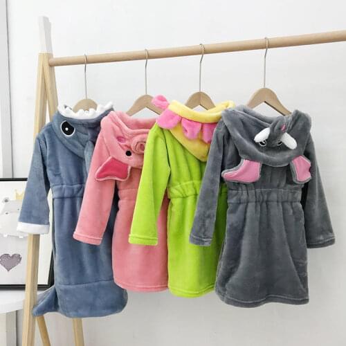 2019 Winter New Childrens Bathrobe Cartoon Flannel Bathrobe Soft Warm Clothes Childrens Kids Clothing Robe