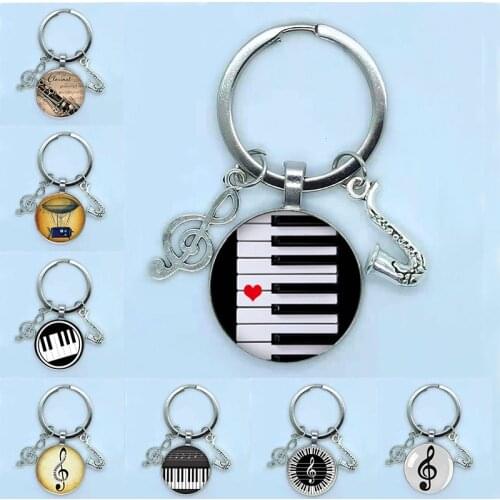 New Heart Shaped Piano Love Pendant Round Glass Keychain Convex Piano Keyboard Glass Dome Music Lovers Gift Jewelry Keychain Orn
