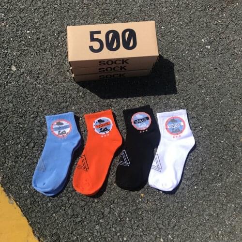 4 Pairs/Box Fashion Socks Crew Male Tide Street Europe 500 Style Hip Hop Match Tidal Socks Men Girl Personality Socks