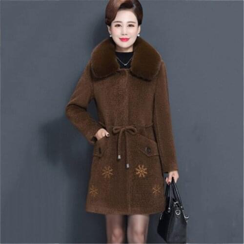 2019 New Fur Collar Winter Imitation Mink Velvet Long Jackets Faux Fur Coat Middle-age Female Noble Woolen Coat Plus Size f1909
