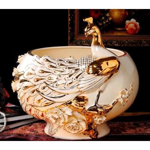 Upscale living room European-style ceramic peacock Roman Villa club model floor decorations