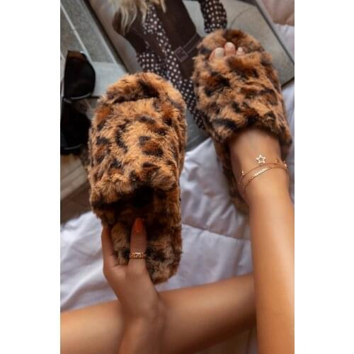 Winter Indoor Fur Slippers House Full Furry Soft Fluffy Plush Platform Flats Heel Non Slip Luxury Designer Shoes Casual Ladies