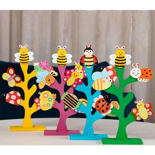4 Pieces Of Wood Christmas Bees Tree Childrens Handmade DIY Stereo Christmas Tree Scene Layout Christmas Decorations Ornaments